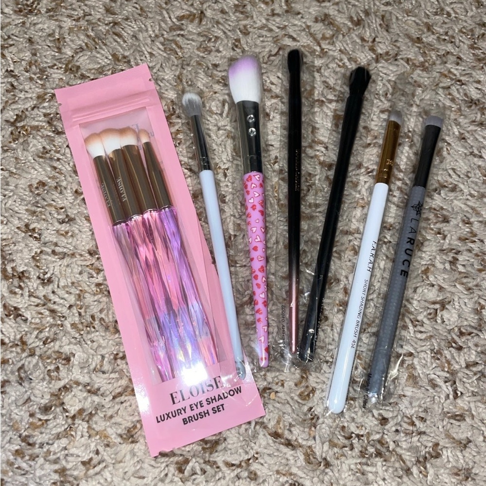 NEW - 10 count various brand Makeup Brushes
